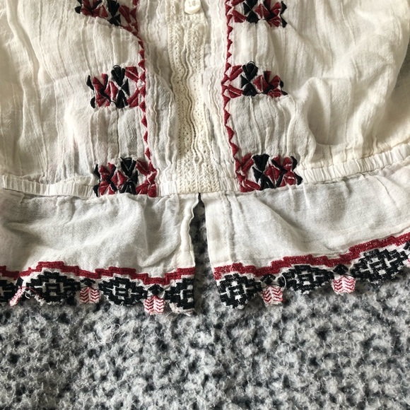 Suzy Shier Cropped Tank - Picture 4 of 7